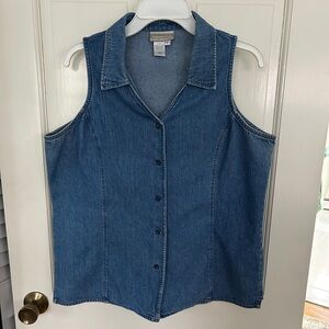 Coldwater Creek Women’s denim sleeveless shirt